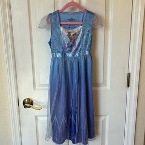 Girls Frozen 2 nightgown by Disney size 6/6X